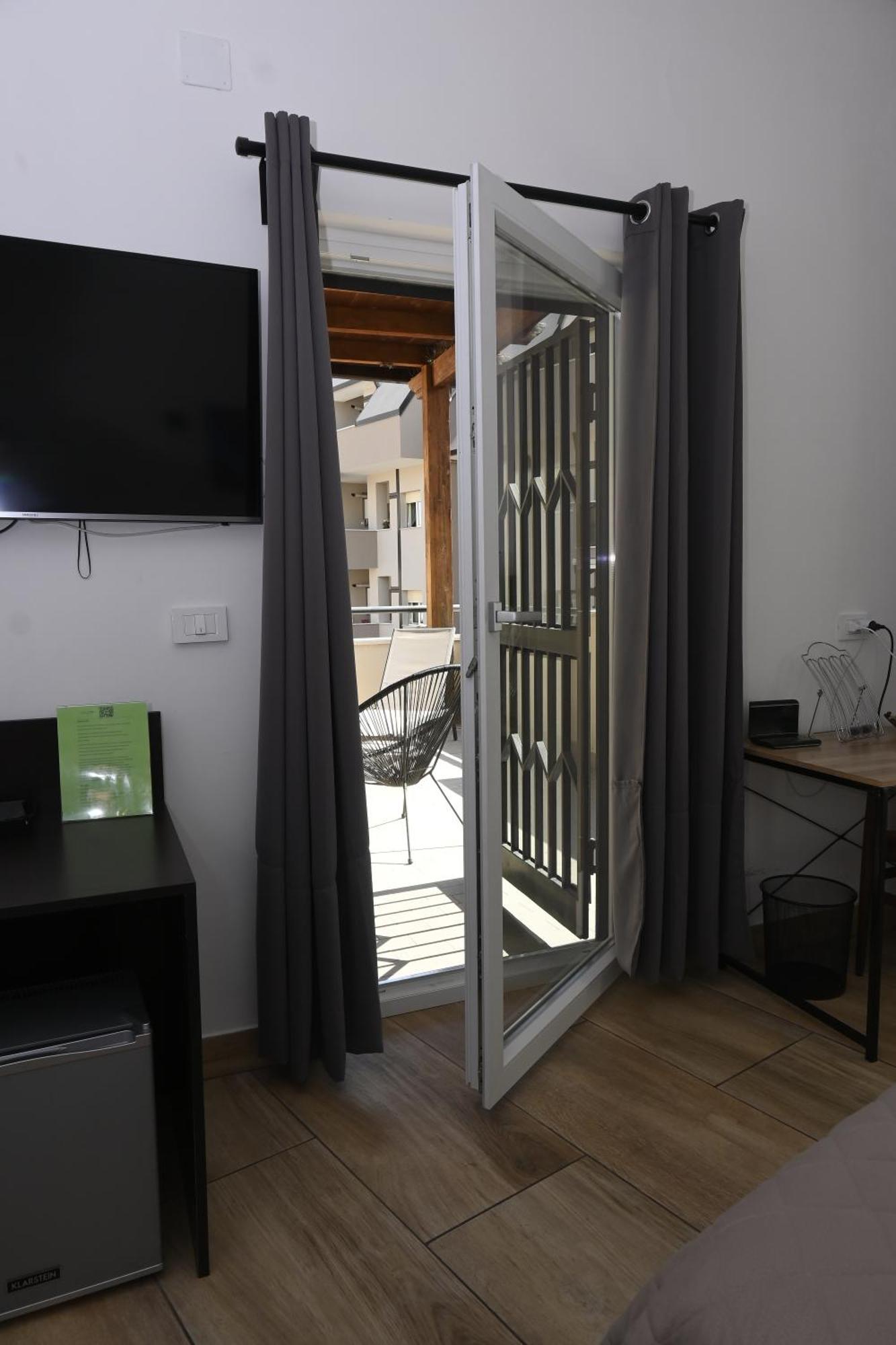 Zeta Rooms Caserta Esterno foto