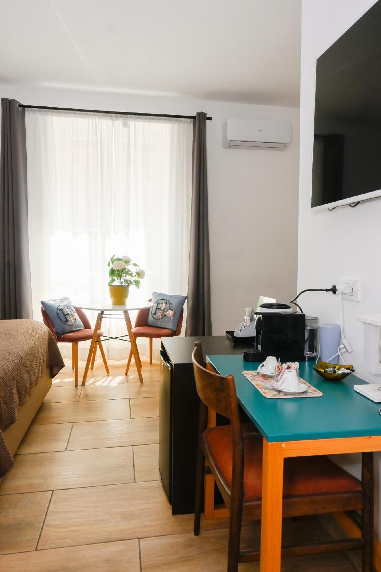 Zeta Rooms Caserta Esterno foto